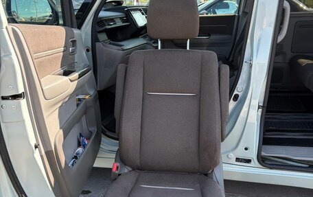 Honda Stepwgn IV, 2015 год, 2 200 000 рублей, 12 фотография