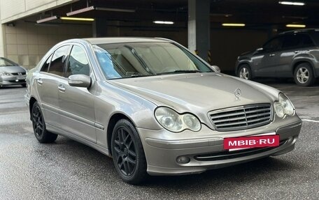 Mercedes-Benz C-Класс, 2004 год, 530 000 рублей, 4 фотография