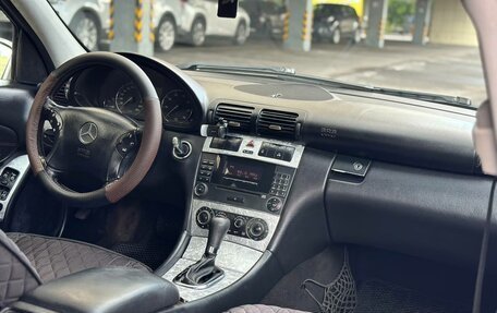 Mercedes-Benz C-Класс, 2004 год, 530 000 рублей, 5 фотография