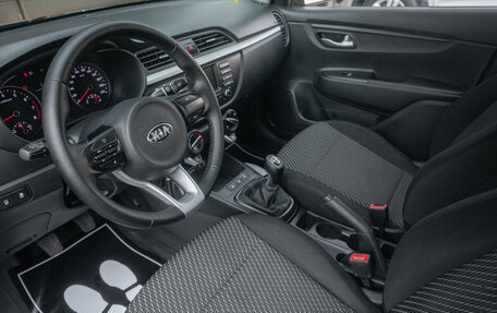 KIA Rio IV, 2018 год, 858 000 рублей, 11 фотография