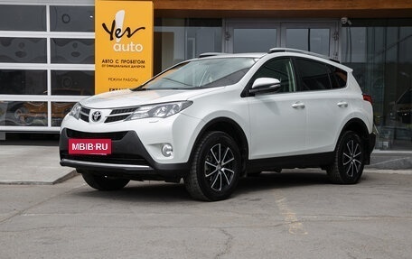 Toyota RAV4, 2014 год, 1 498 000 рублей, 6 фотография