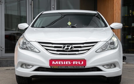 Hyundai Sonata VI, 2011 год, 983 000 рублей, 4 фотография