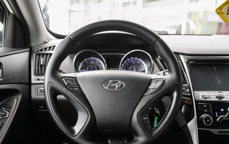 Hyundai Sonata VI, 2011 год, 983 000 рублей, 19 фотография