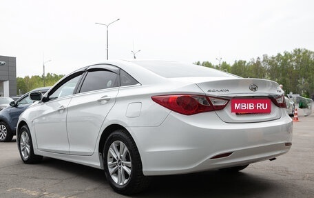 Hyundai Sonata VI, 2011 год, 983 000 рублей, 7 фотография