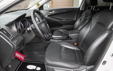 Hyundai Sonata VI, 2011 год, 983 000 рублей, 16 фотография