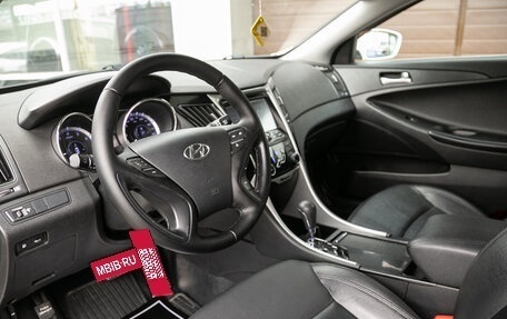 Hyundai Sonata VI, 2011 год, 983 000 рублей, 15 фотография