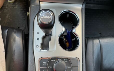 Jeep Grand Cherokee, 2012 год, 1 350 000 рублей, 13 фотография