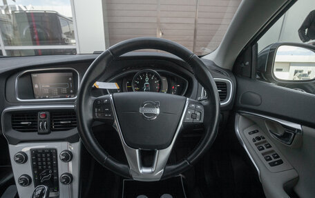 Volvo V40 II рестайлинг, 2013 год, 1 055 000 рублей, 5 фотография