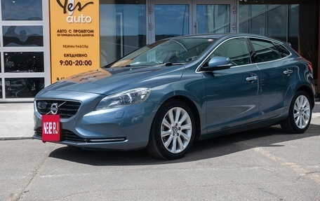 Volvo V40 II рестайлинг, 2013 год, 1 055 000 рублей, 11 фотография