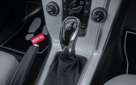 Volvo V40 II рестайлинг, 2013 год, 1 055 000 рублей, 22 фотография