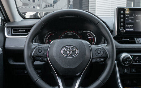 Toyota RAV4, 2021 год, 3 355 000 рублей, 3 фотография