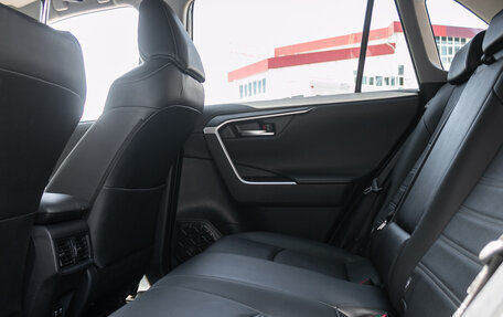 Toyota RAV4, 2021 год, 3 355 000 рублей, 4 фотография