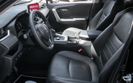 Toyota RAV4, 2021 год, 3 355 000 рублей, 7 фотография
