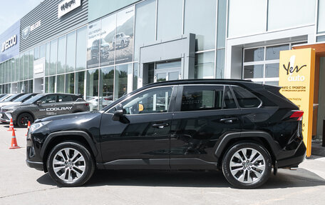 Toyota RAV4, 2021 год, 3 355 000 рублей, 26 фотография
