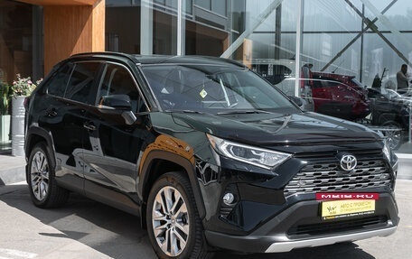 Toyota RAV4, 2021 год, 3 355 000 рублей, 21 фотография