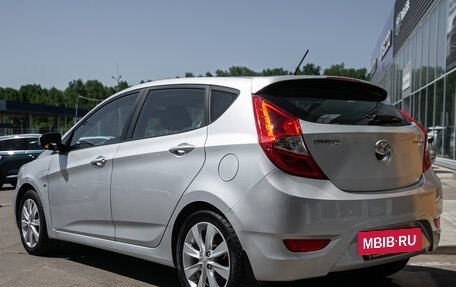 Hyundai Solaris II рестайлинг, 2013 год, 925 000 рублей, 22 фотография