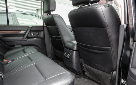 Mitsubishi Pajero IV, 2007 год, 1 773 000 рублей, 13 фотография