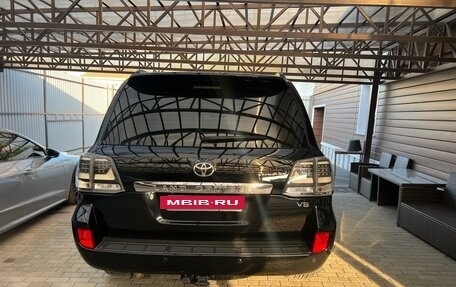 Toyota Land Cruiser 200, 2010 год, 2 500 000 рублей, 5 фотография