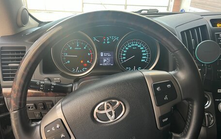 Toyota Land Cruiser 200, 2010 год, 2 500 000 рублей, 12 фотография