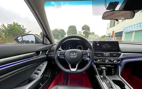 Honda Accord IX рестайлинг, 2022 год, 2 500 000 рублей, 14 фотография