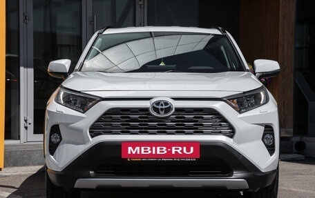Toyota RAV4, 2021 год, 3 098 000 рублей, 22 фотография