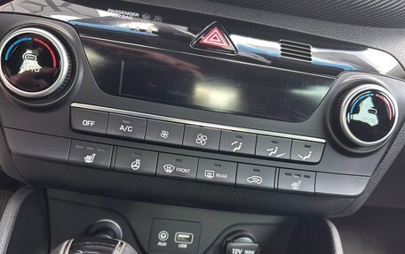 Hyundai Tucson III, 2018 год, 1 680 000 рублей, 12 фотография