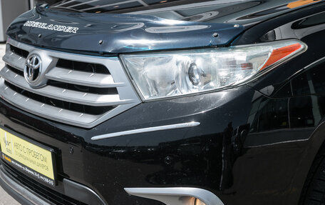 Toyota Highlander III, 2011 год, 2 058 000 рублей, 2 фотография