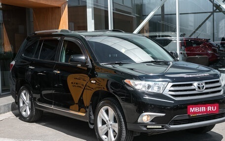 Toyota Highlander III, 2011 год, 2 058 000 рублей, 3 фотография