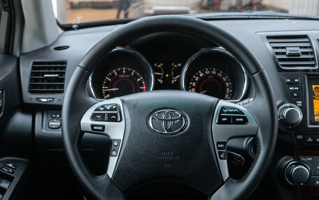 Toyota Highlander III, 2011 год, 2 058 000 рублей, 17 фотография