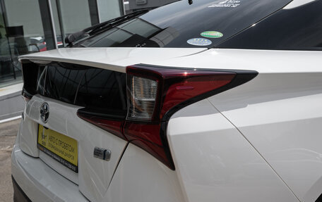Toyota Prius IV XW50, 2020 год, 1 887 000 рублей, 6 фотография
