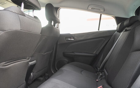 Toyota Prius IV XW50, 2020 год, 1 887 000 рублей, 20 фотография