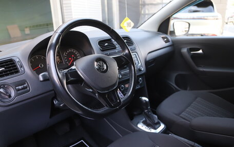 Volkswagen Polo VI (EU Market), 2017 год, 1 080 000 рублей, 17 фотография