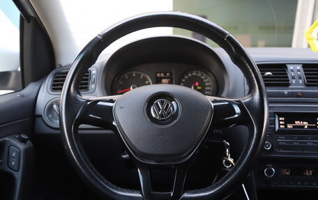 Volkswagen Polo VI (EU Market), 2017 год, 1 080 000 рублей, 19 фотография