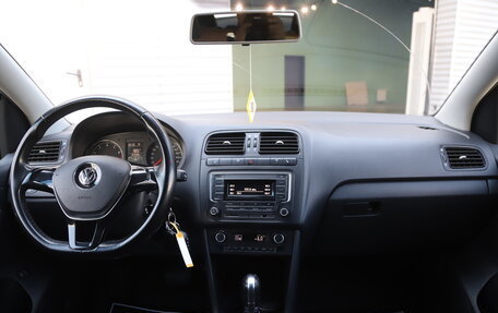 Volkswagen Polo VI (EU Market), 2017 год, 1 080 000 рублей, 21 фотография