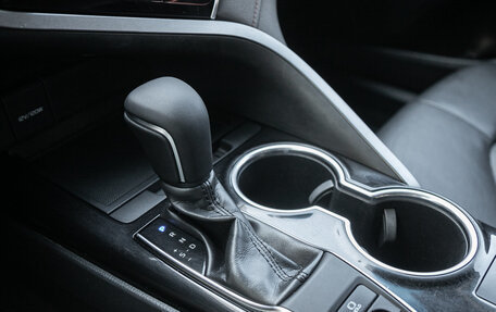 Toyota Camry, 2018 год, 2 398 000 рублей, 7 фотография