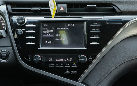 Toyota Camry, 2018 год, 2 398 000 рублей, 24 фотография