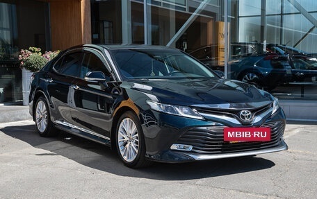 Toyota Camry, 2018 год, 2 398 000 рублей, 14 фотография