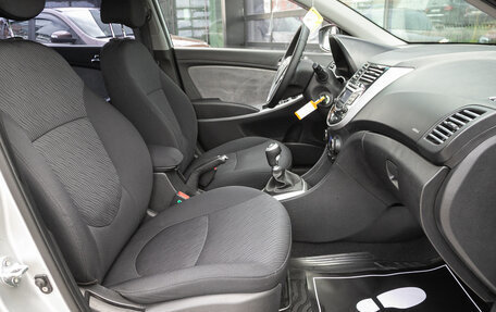 Hyundai Solaris II рестайлинг, 2011 год, 725 000 рублей, 6 фотография