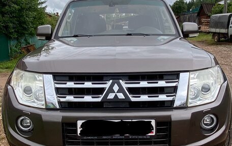 Mitsubishi Pajero IV, 2012 год, 2 000 000 рублей, 2 фотография