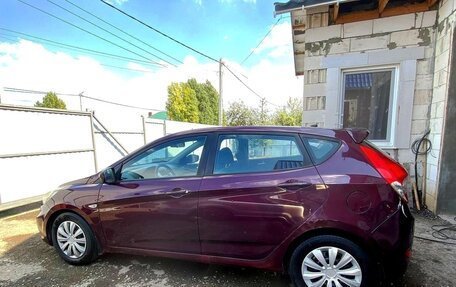 Hyundai Solaris II рестайлинг, 2012 год, 500 000 рублей, 5 фотография