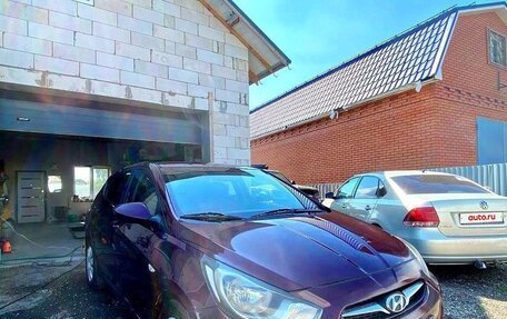 Hyundai Solaris II рестайлинг, 2012 год, 500 000 рублей, 3 фотография