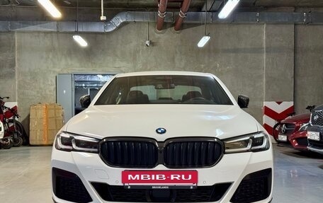 BMW 5 серия, 2022 год, 9 100 000 рублей, 3 фотография