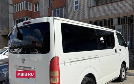 Toyota HiAce H200, 2006 год, 1 650 000 рублей, 2 фотография