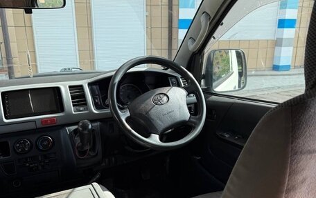 Toyota HiAce H200, 2006 год, 1 650 000 рублей, 5 фотография