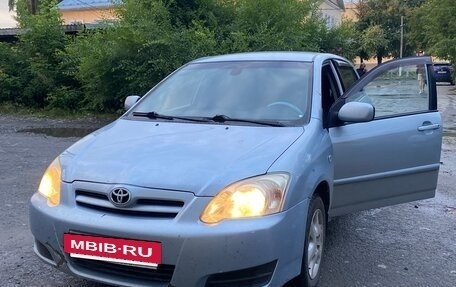 Toyota Corolla, 2004 год, 570 000 рублей, 2 фотография