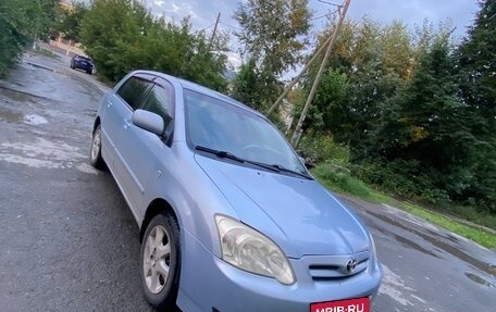 Toyota Corolla, 2004 год, 570 000 рублей, 3 фотография