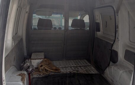 Volkswagen Caddy III рестайлинг, 2005 год, 380 000 рублей, 3 фотография
