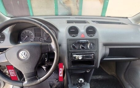 Volkswagen Caddy III рестайлинг, 2005 год, 380 000 рублей, 4 фотография