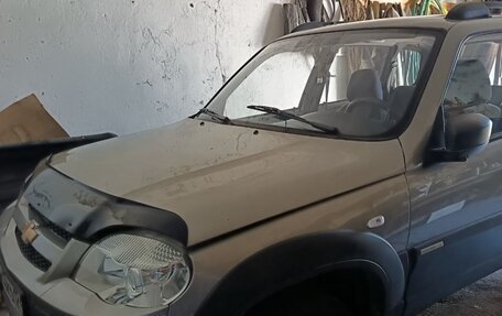 Chevrolet Niva I рестайлинг, 2012 год, 650 000 рублей, 4 фотография