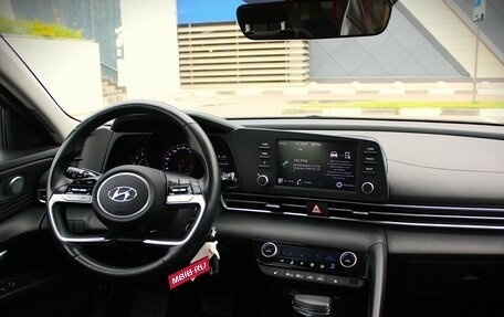 Hyundai Elantra, 2021 год, 2 048 000 рублей, 11 фотография